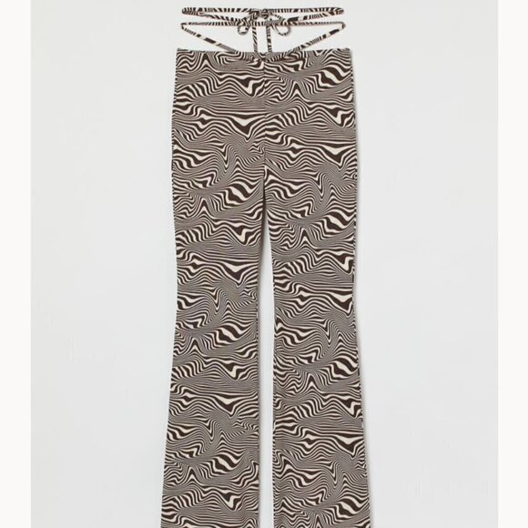 H&M Pants - H&M Divided Flare Leg Animal Print Tie Waist‎ Pants XS